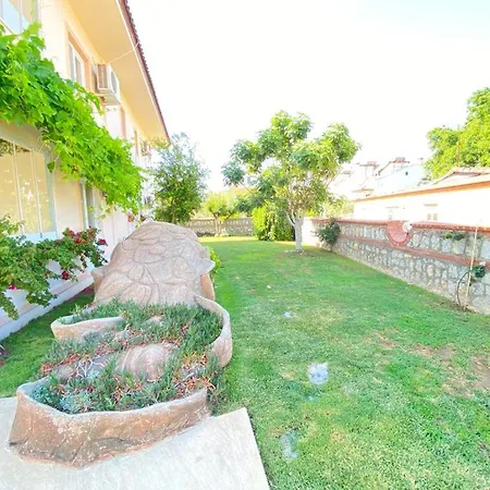 Apartamento Lisa Garden Villa Fethiye