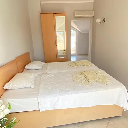Lisa Garden Villa Appartement