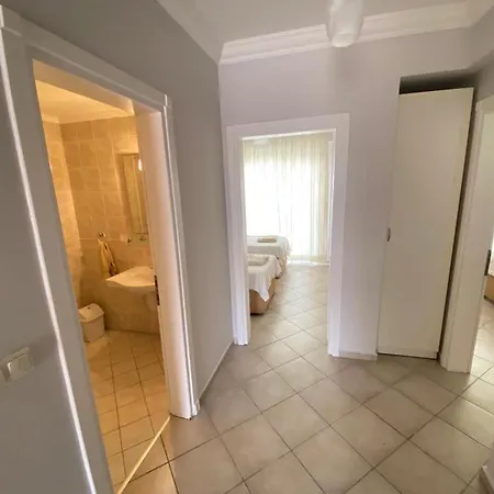 Lisa Garden Villa Appartement